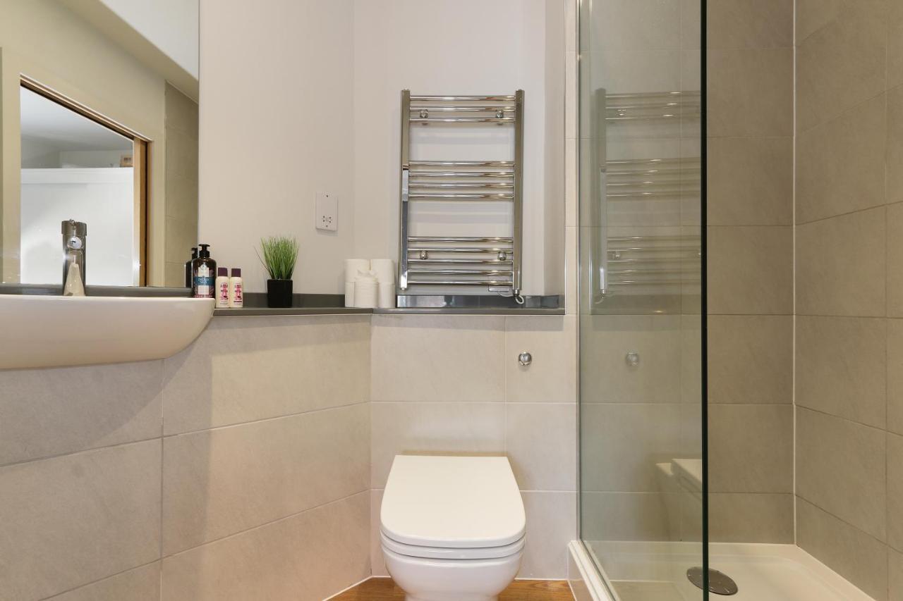 Modern 2-Bed Apartment, Free Parking, City Centre, Netflix & Pet Friendly - Hosted By Stay Host Save Sheffield Exteriör bild