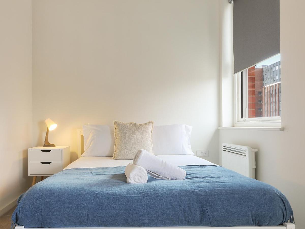 Modern 2-Bed Apartment, Free Parking, City Centre, Netflix & Pet Friendly - Hosted By Stay Host Save Sheffield Exteriör bild