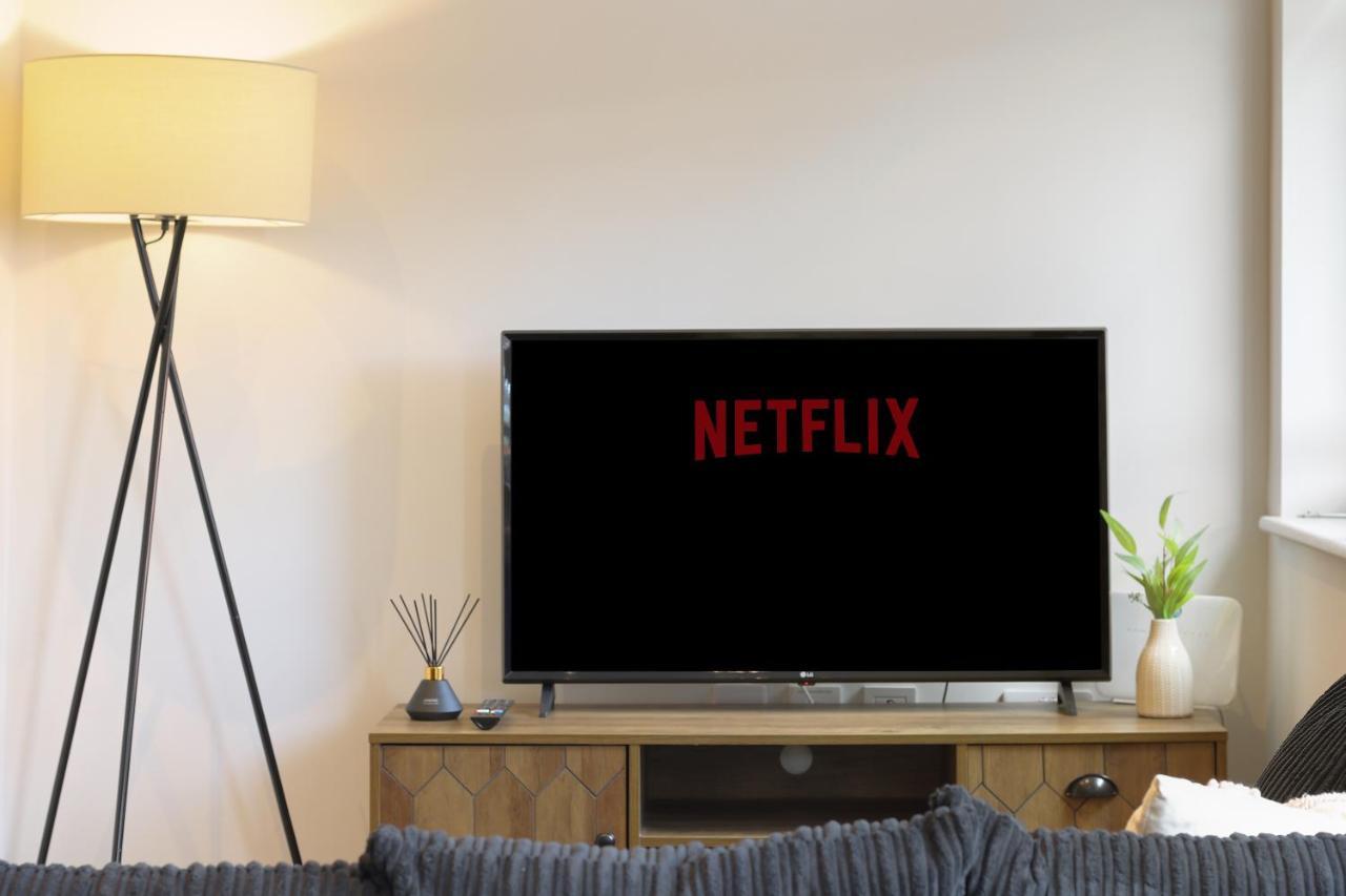 Modern 2-Bed Apartment, Free Parking, City Centre, Netflix & Pet Friendly - Hosted By Stay Host Save Sheffield Exteriör bild
