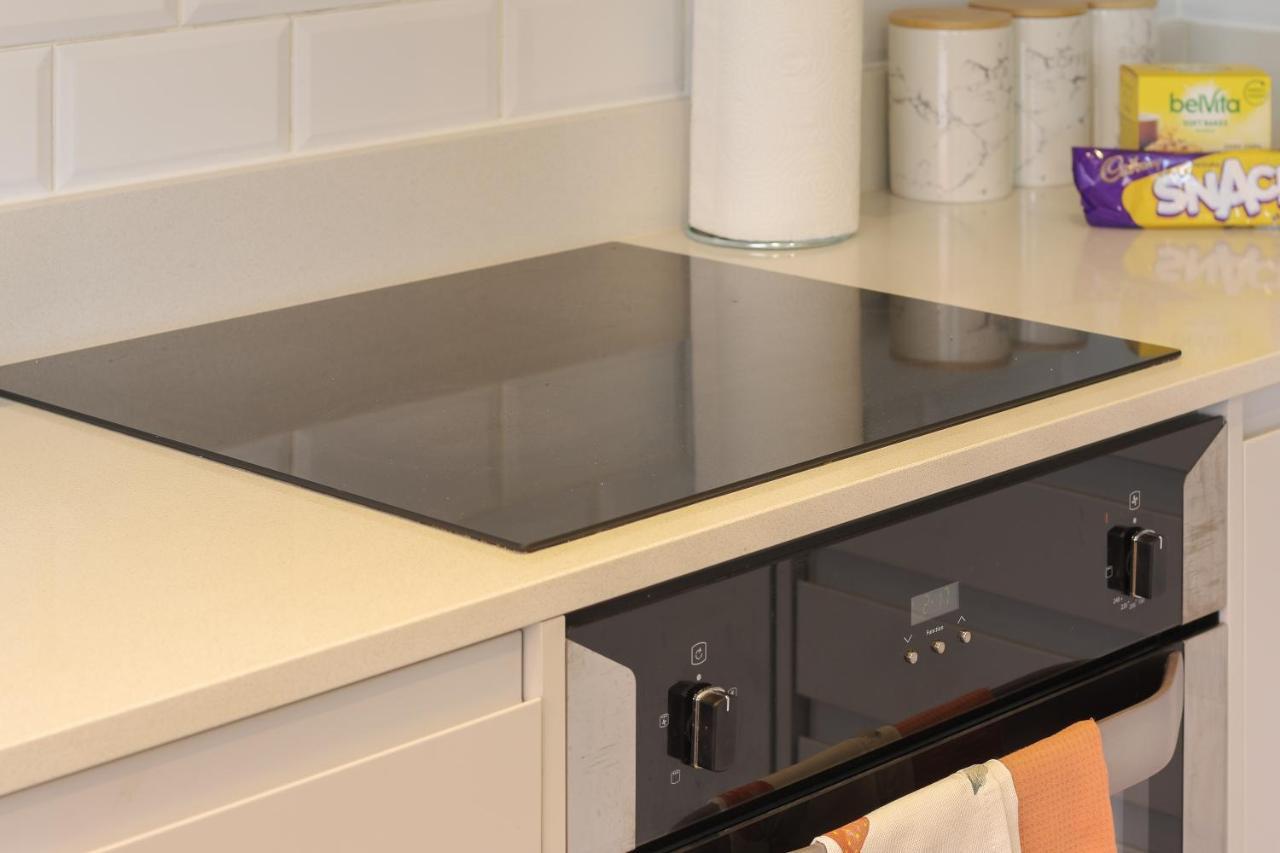 Modern 2-Bed Apartment, Free Parking, City Centre, Netflix & Pet Friendly - Hosted By Stay Host Save Sheffield Exteriör bild